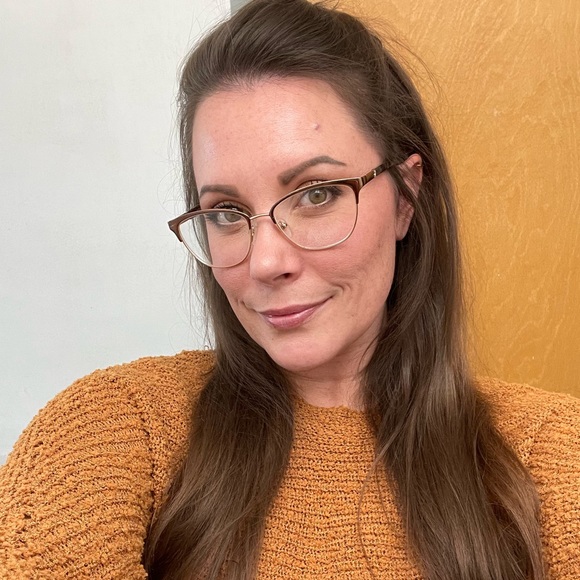 Meet your Posher, Bri - Picture 7 of 7